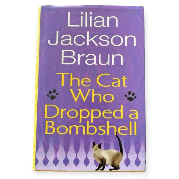 2 Books, The Cat Who Dropped A Bombshell and The Cat Who Had 60 Whiskers - Picture 3 of 16